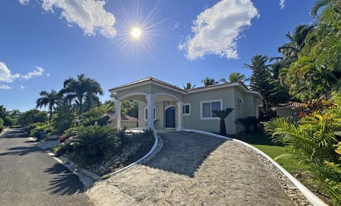Property building, Garden, Garden view