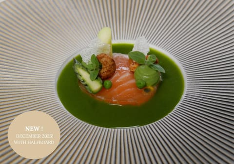 Restaurant/places to eat, Food