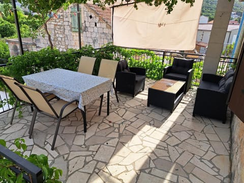 Apartments Kut Apartment in Vis