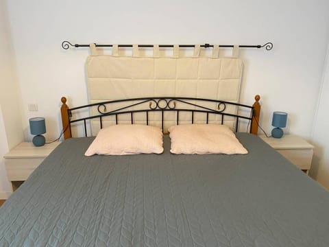 Appartement 2 chambres avec terrasse au centre de PERROS-GUIREC - Réf 560 Apartment in Perros-Guirec