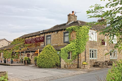 The Tempest Arms Gasthof in Pendle District