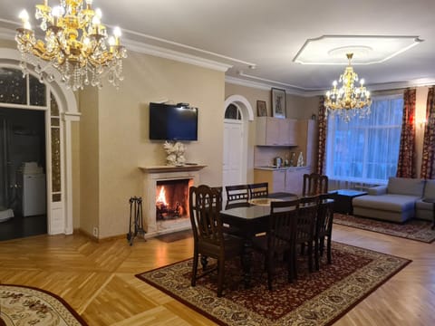 Dining area, flat iron