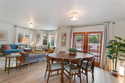 Mid-century Riverview Haven W Waterfall Hot Tub! House in Vallejo