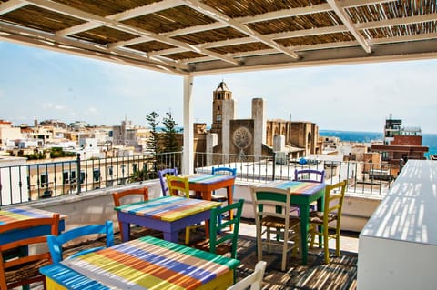 Balcony/Terrace, Dining area, Sea view, Street view