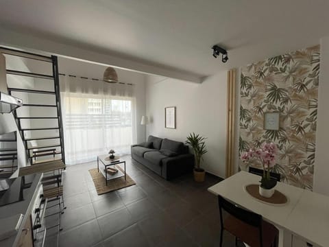Communal lounge/ TV room, Living room, Seating area, Dining area