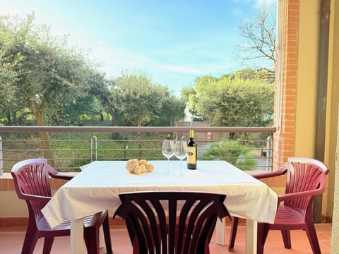Patio, Day, View (from property/room), Balcony/Terrace, Dining area