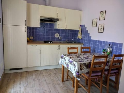 Food and drinks, Other, Dining area, Area and facilities