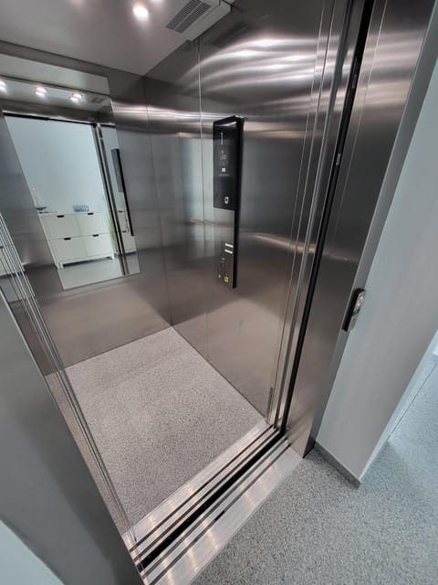 Neubau Apartment mit Küche, TV in der Nähe von Aachen Apartment in Eschweiler