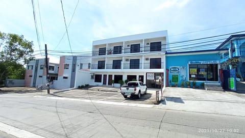 The Palines Apartment and Guesthouse - Vista Alabang Alojamiento y desayuno in Muntinlupa