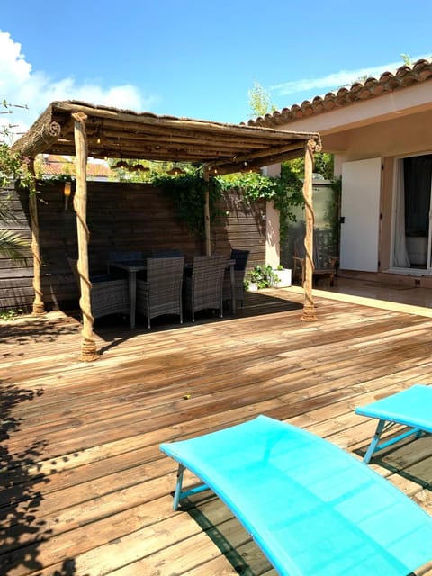 Maisonnette Antelissa à 3 minutes en voiture des plages et du centre ville Apartment in Saint-Tropez