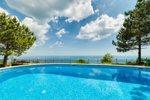 Sea view, Swimming pool