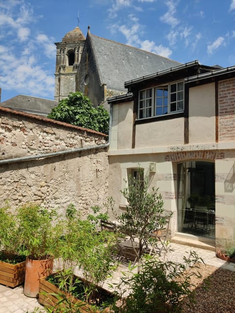 Property building, Patio