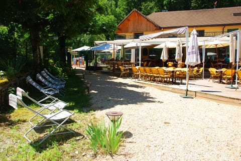 Auberge de Portout Bed and Breakfast in Haute-Savoie