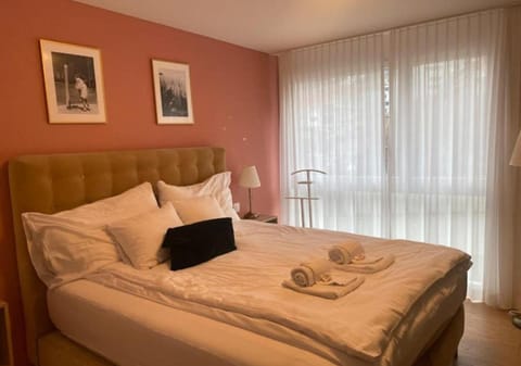 Bed, View (from property/room), Photo of the whole room, Bedroom, Family