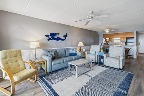 Nautical Oceanfront Condo Apartment in Fernandina Beach