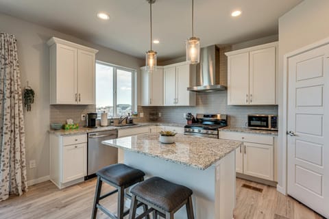 Hike, Bike and More Superior Home 3 Mi to Parks! House in Superior