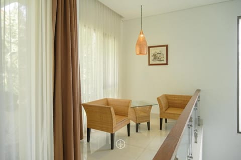 Pinus Villa 5 bedroom with a private pool Chalet in Bandung