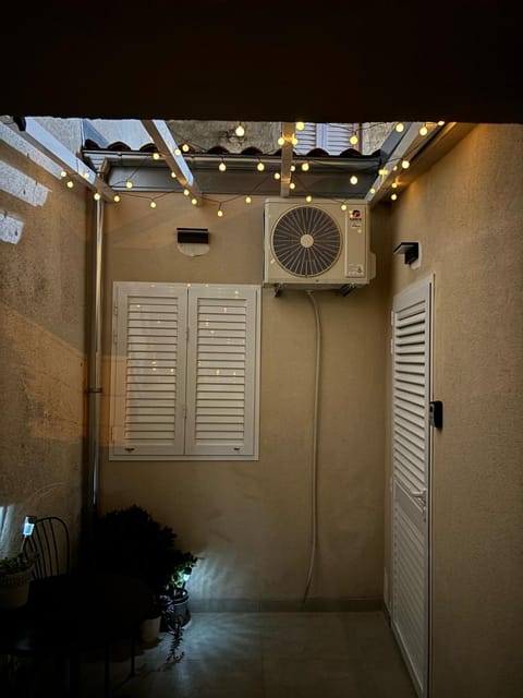 Night, Lobby or reception