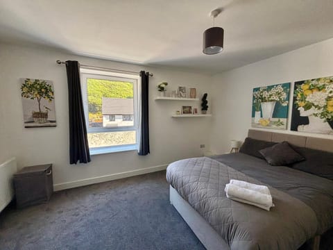 Immaculate whole house Sleeps 4 House in Rossendale