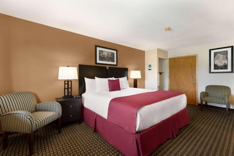 Photo of the whole room, On site