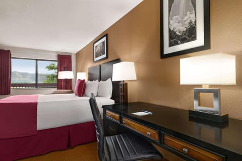 Photo of the whole room, On site