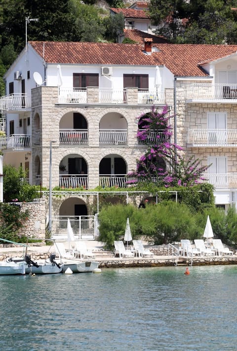 Seaside Apartments Antičević Condo in Split-Dalmatia County