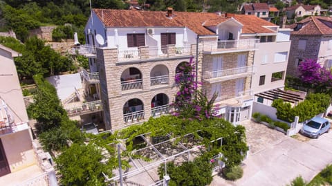 Seaside Apartments Antičević Condo in Split-Dalmatia County