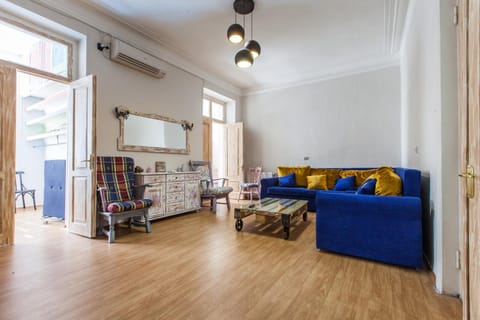 Sweet Home at Rustaveli Avenue apartment in Tbilisi