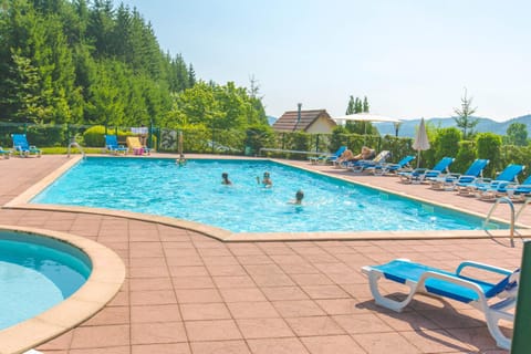 VVF Les Fontaines des Vosges Campground/ 
RV Resort in Vosges