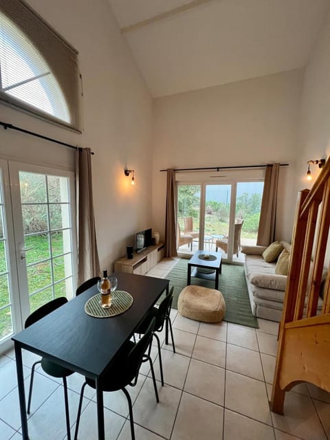 Appartement cosy avec mezzanine Apartment in French Riviera