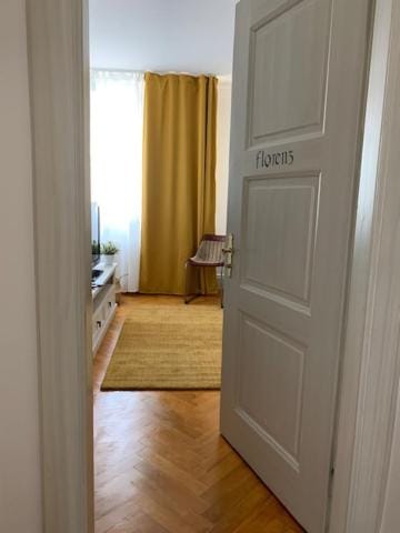 Guest House Dieci allo Zoo Bed and Breakfast in Zurich City