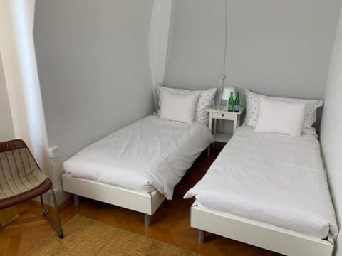 Guest House Dieci allo Zoo Bed and Breakfast in Zurich City