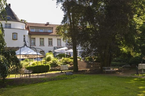 Hofgut Dippelshof Hotel- und Restaurant KG Hotel in Darmstadt