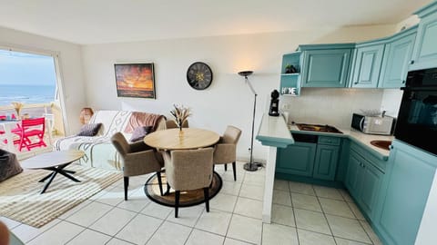 View (from property/room), Living room, kitchen