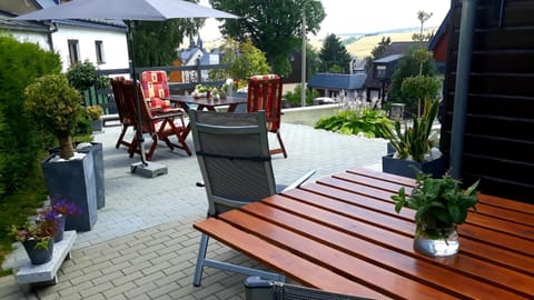 Patio, View (from property/room), Balcony/Terrace, Mountain view, Quiet street view, Inner courtyard view