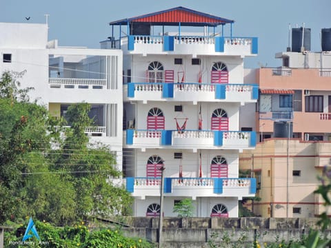 Property building, View (from property/room), Balcony/Terrace