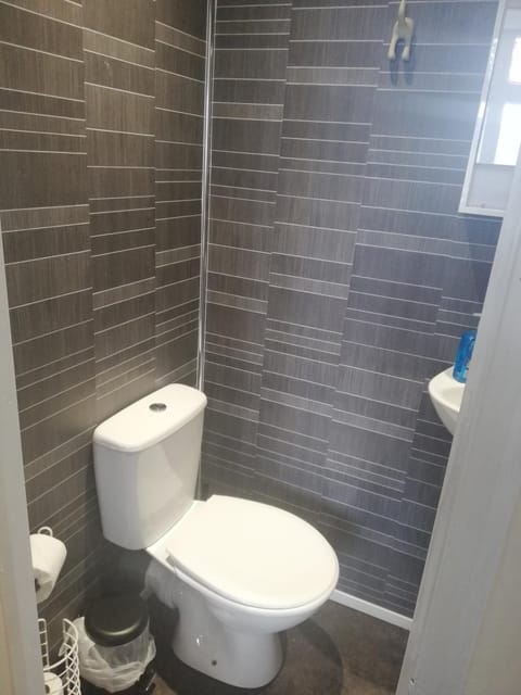 Camelot Seafront Hotel Bed and Breakfast in Blackpool