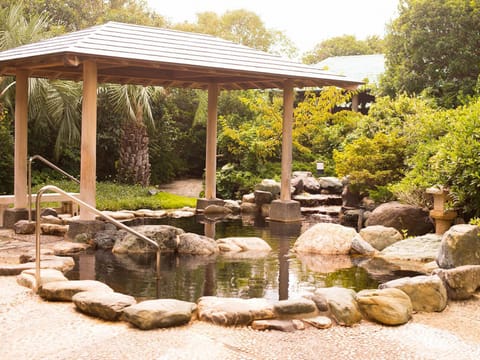 Hot Spring Bath, Open Air Bath