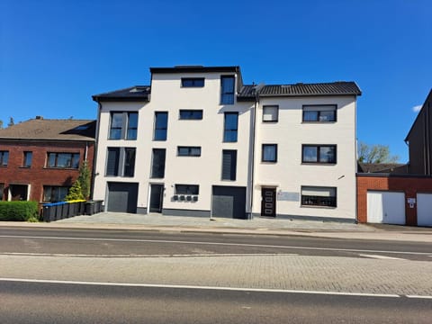 Property building, Day, Neighbourhood, Street view