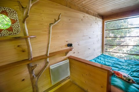 Bedroom, Lake view