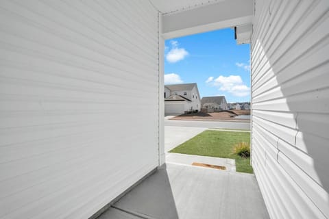 Serene Stay in Savannah Residential Heaven House in Port Wentworth