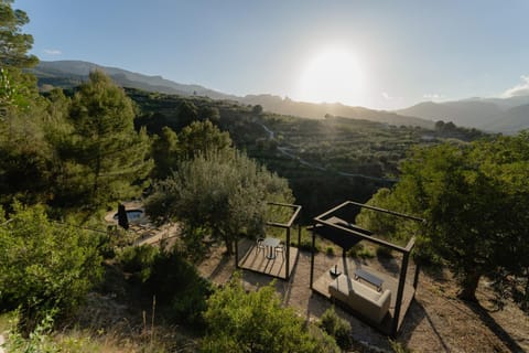 Balcony/Terrace, Photo of the whole room, Mountain view