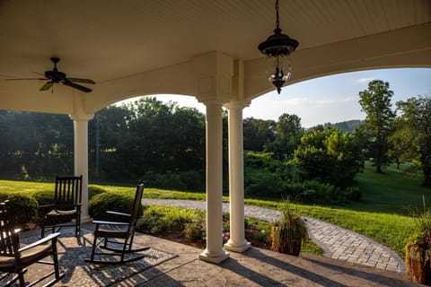 Patio, View (from property/room), Balcony/Terrace
