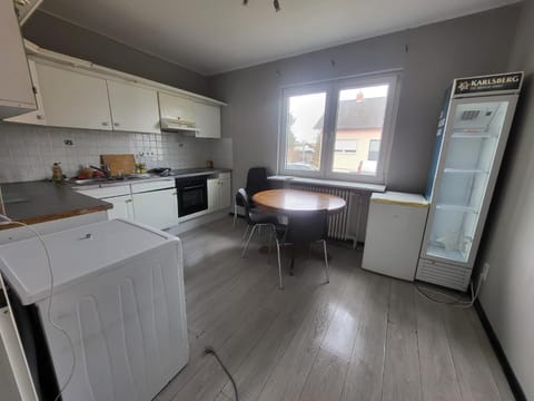 Spring, Kitchen or kitchenette, Dining area, dishwasher, oven, stove, kitchen, kitchen