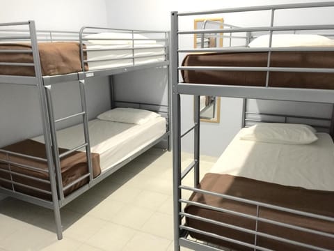 group of guests, bunk bed