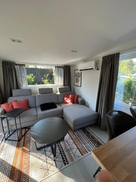 Living room, air conditioner