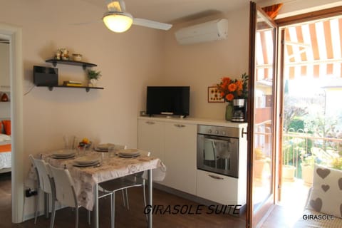 TV and multimedia, Dining area