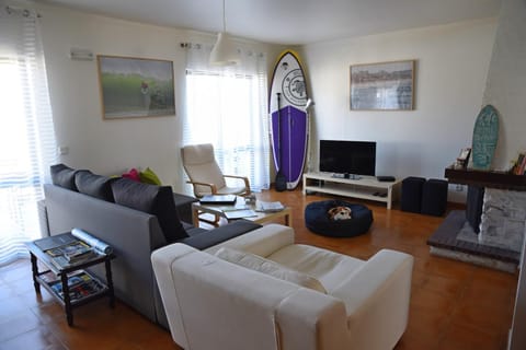 Surf House Peniche Hostel in Peniche