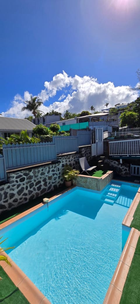 Sous le soleil de la Reunion Bed and Breakfast in Réunion