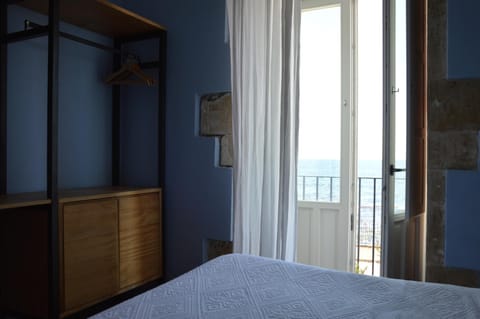 Bed, Balcony/Terrace, Photo of the whole room, Bedroom